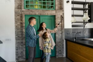 What to do on the first night in your new home with kids
